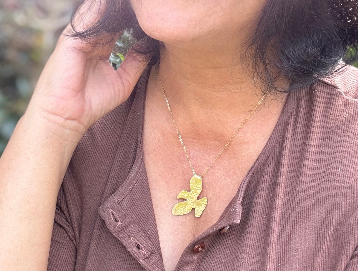 Alma Pendant